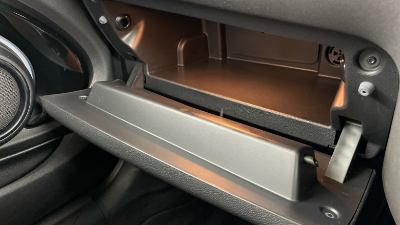 MINI Hatchback 1.5 Cooper Classic 3dr Petrol Hatchback